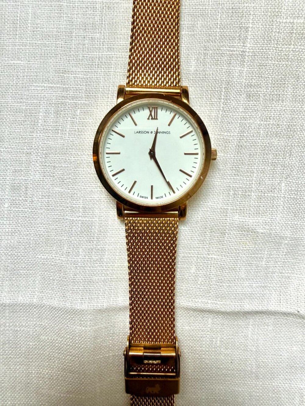 Larsson & Jennings "Lugano" Gold plated round watch - 33 mm